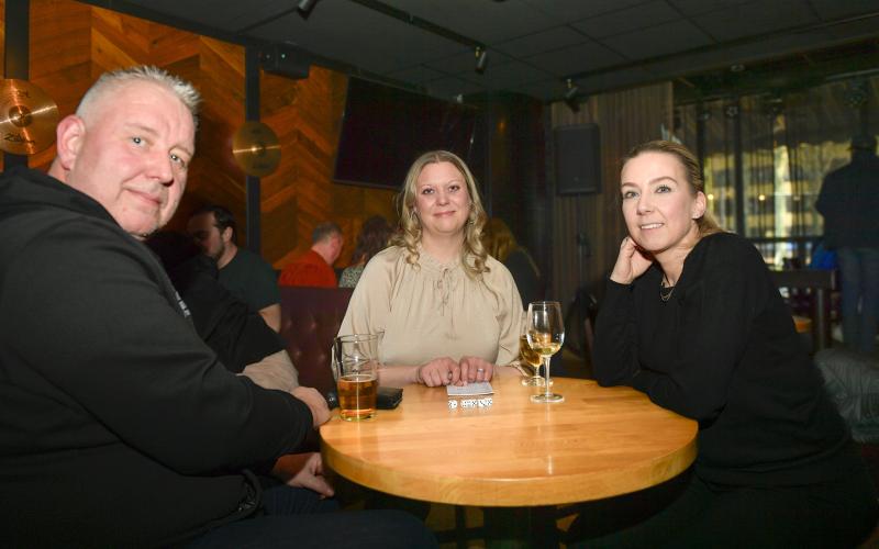 Sebbe Ölander, Jennifer Jansson och Marika Finnäs.<@Fotograf>Kevin Eriksson