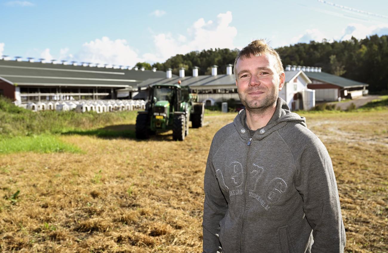 ”Kan det binda fosfor finns det bara fördelar både för oss och för miljön”, säger  Kristoffer Lundberg från Gesterby mjölk.