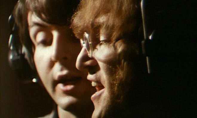 En drygt 50 år gammal dokumentär med Paul McCartney och John Lennon och de andra i Beatles får nu nypremiär. Arkivbild.