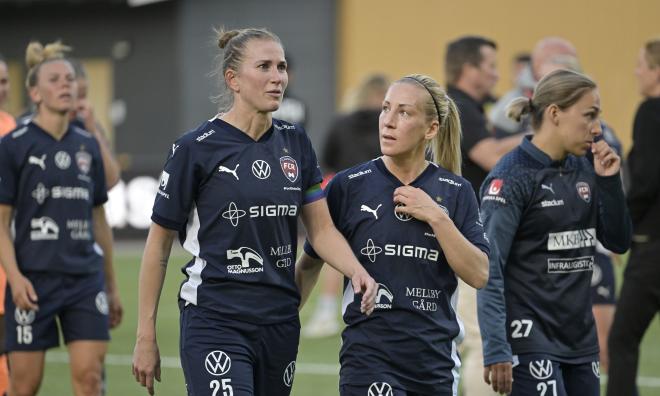 Emma Berglund, till vänster, har spelat i Rosengård sedan 2021. Arkivbild.