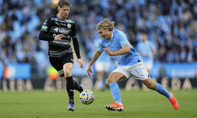 Malmös matchvinnare Sebastian Nanasi utmanar mot Västerås Patric Åslund.
