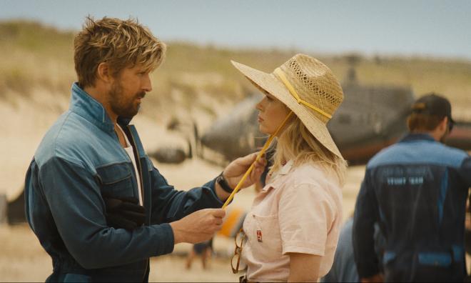 Ryan Gosling och Emily Blunt spelar mot varandra i "The fall guy". Pressbild.