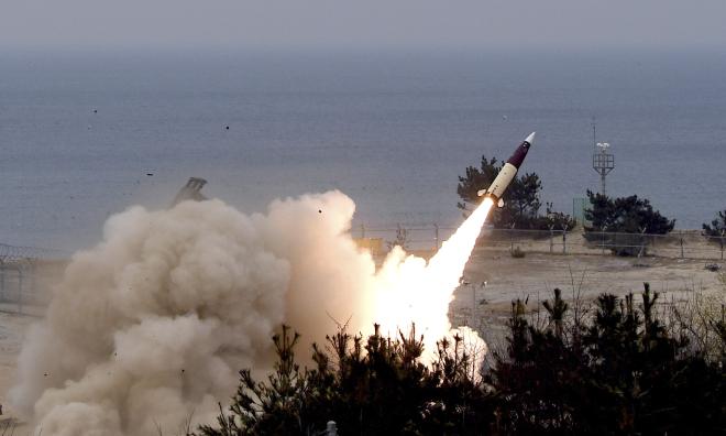 Bild på en Atacams som avfyras under en militärövning i Sydkorea. Arkivbild.