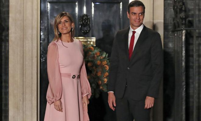 Spaniens premiärminister Pedro Sánchez och hans fru Begoña Gómez. Arkivbild.