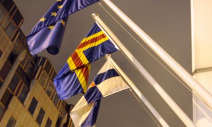Lagtinget i Bryssel, Finlands ständiga representation. Ålands flagga. EU.