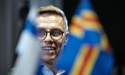 Presidentkandidat Alexander Stubb (Saml) säger att hans erfarenhet och svenskspråkiga identitet gör honom till en god president även för Åland. 