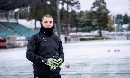 I och med avstängningen på förstemålvakt Elmo Henriksson blir det 21-åriga Otto Hautamo som vaktar målet i ödesmatchen mot FC KTP.