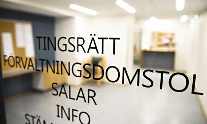 Två män döms till fängelse av Ålands tingsrätt. Den ena fälls på 20 av 24 åtalspunkter.