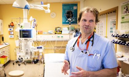 Klinikchefen vid akuten, Petter Westerberg, säger att halkan den senaste tiden gjort att fallolyckorna har ökat rejält. 