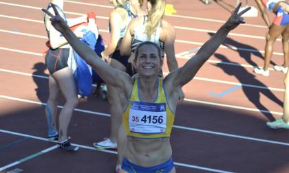 Sara Wiss tog hem segern i 100-metersfinalen i veteran-VM.