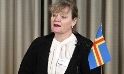 Genom det nya vårdinformationssystemet kan patienter få bättre tillgång till information om sin egen vård säger lantrådet Katrin Sjögren.