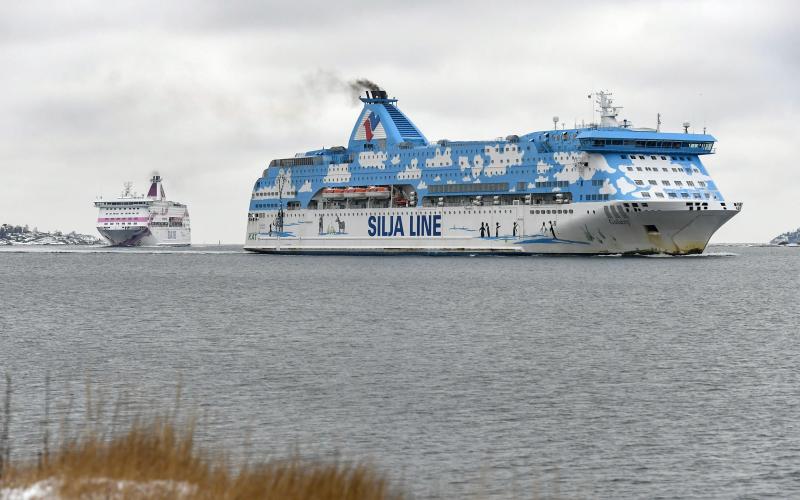 140121 , 14022021 , 20210114 , Färja , färjor , passagerarfärjor , sjöfart , sjötrafik , Silja Line , Silja Galaxy , Silja Batic Princess , 