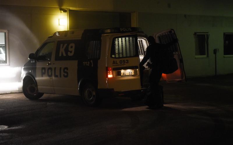 Polis, Eckerö skottdrama, polisbil