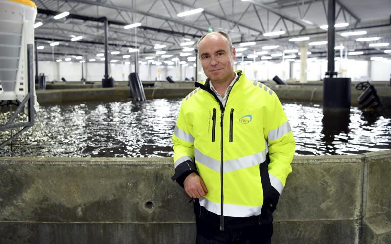 210120 , 21012020 , 2020121 , Fifax fiskodling i Eckerö ,  Fifax Ab , landbaserade fiskodlingen , Vd Samppa Ruohtula , odla fisk , regnbågslax odling , fiskindustri , industri  *** Local Caption *** @Bildtext:Vd Samppa Ruohtula ser positivt på framtiden efter de senaste årens miljonförluster. Problemen har givit oss en bättre teknik, och marknadsläget är mer gynnsamt  än någonsin förr, säger han.