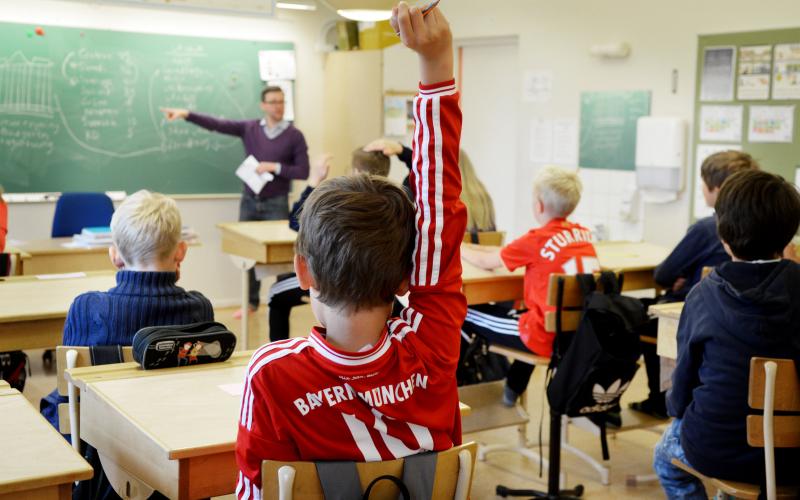 Mats Löfström, Eckerö skola, grundskola *** Local Caption *** @Bildtext:Frågorna ville aldrig ta slut.
@Foto:Foto: Linnea Mattsson