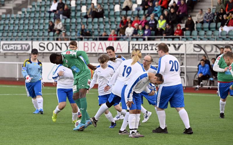 Fotboll, Årets match mellan DUV och IFK MAriehamn *** Local Caption *** @Bildtext:DUV hade övertaget under stora delar av matchen.