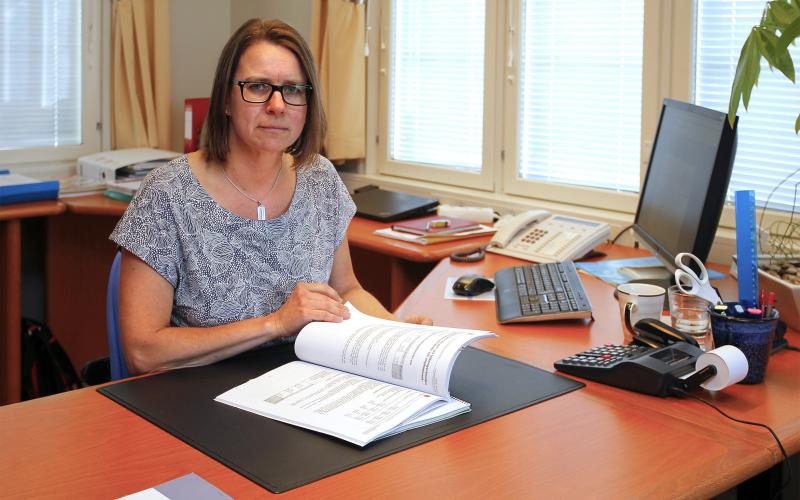 På grund av rytmstörning i skattesystemet i kombination med ökade kostnader gör Saltvik år 2024 att göra ett kraftigt negativt årsbidrag och ett stort minusresultat, berättar kommundirektör Ewa Danielsson.
