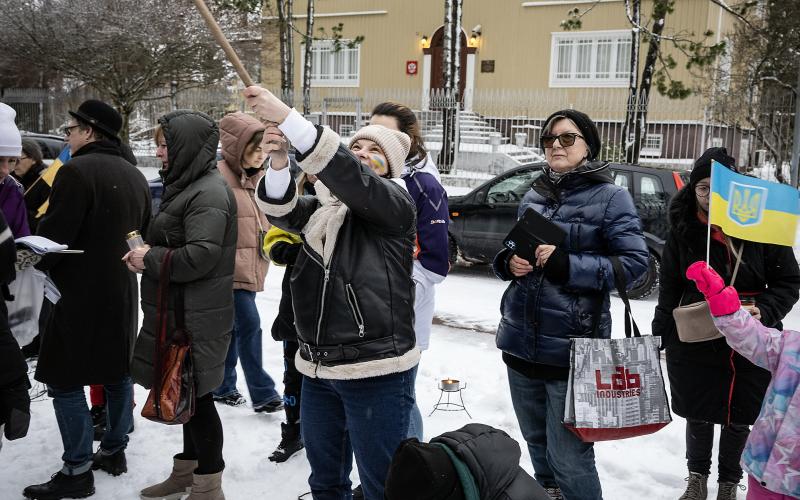 Ukrainaplatsen, manifestation mot kriget på årsdagen, Ukrainakriget, 