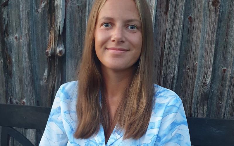 Daniela Björkenstam Stenbäck bor i Stockholm men har tillbringat många somrar på Seglinge. Hon anser att skärgården ofta bortprioriteras.