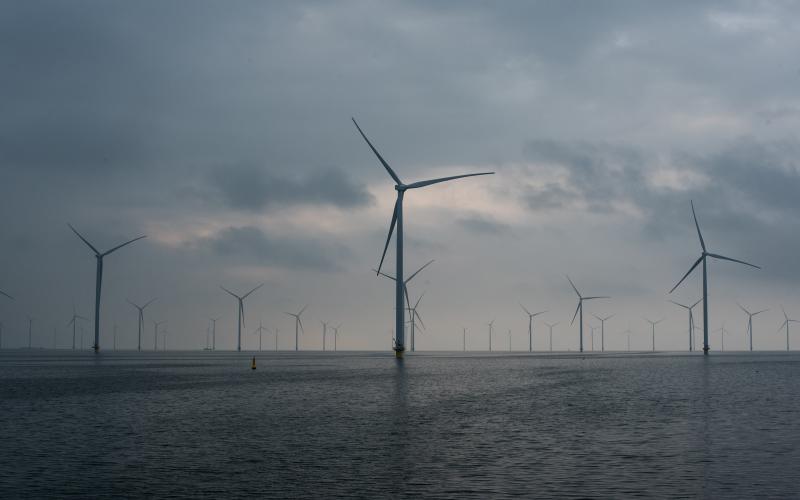 wind power station in the sea in Netherlands *** Local Caption *** @Bildtext:Försvarsmakten har stoppat 334 vindkraftverk i framför allt Ålands södra havsområden.<@Foto>Foto: iStock