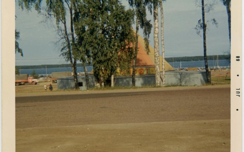Förströelseetablissemanget Nöjet fotograferat 1968. Det låg alldeles norr om Miramar.