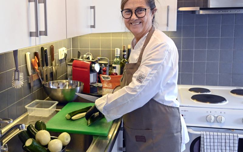 Valentina Ciavaglias mamma Susi Montesi ska jobba i kaféet i sommar.<@Fotograf>Robert Jansson