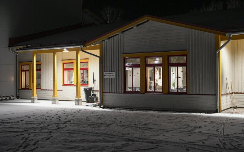 Ungdomsgården i Jomala finns i Vikingagården.