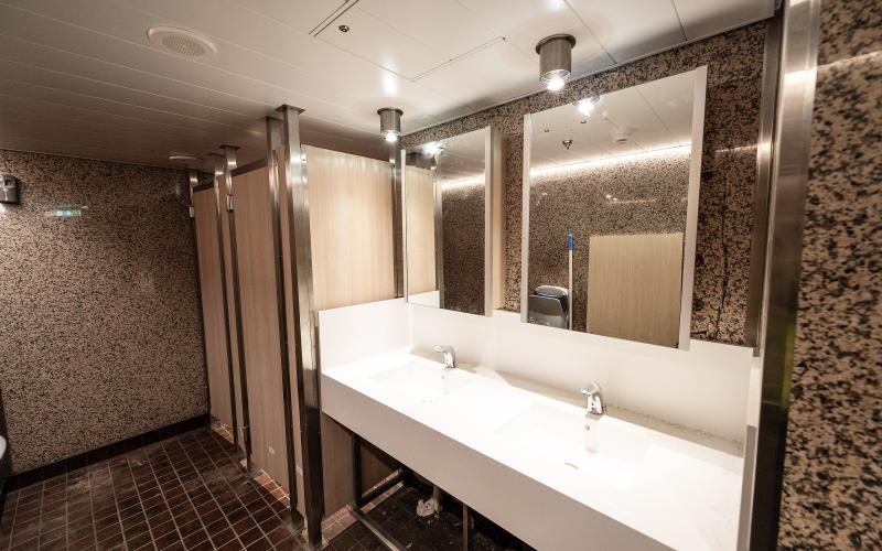 Samtliga offentliga toaletter har helrenoverats, något som var en av de saker passagerarna ville mest enligt Viking Lines kundundersökningar.