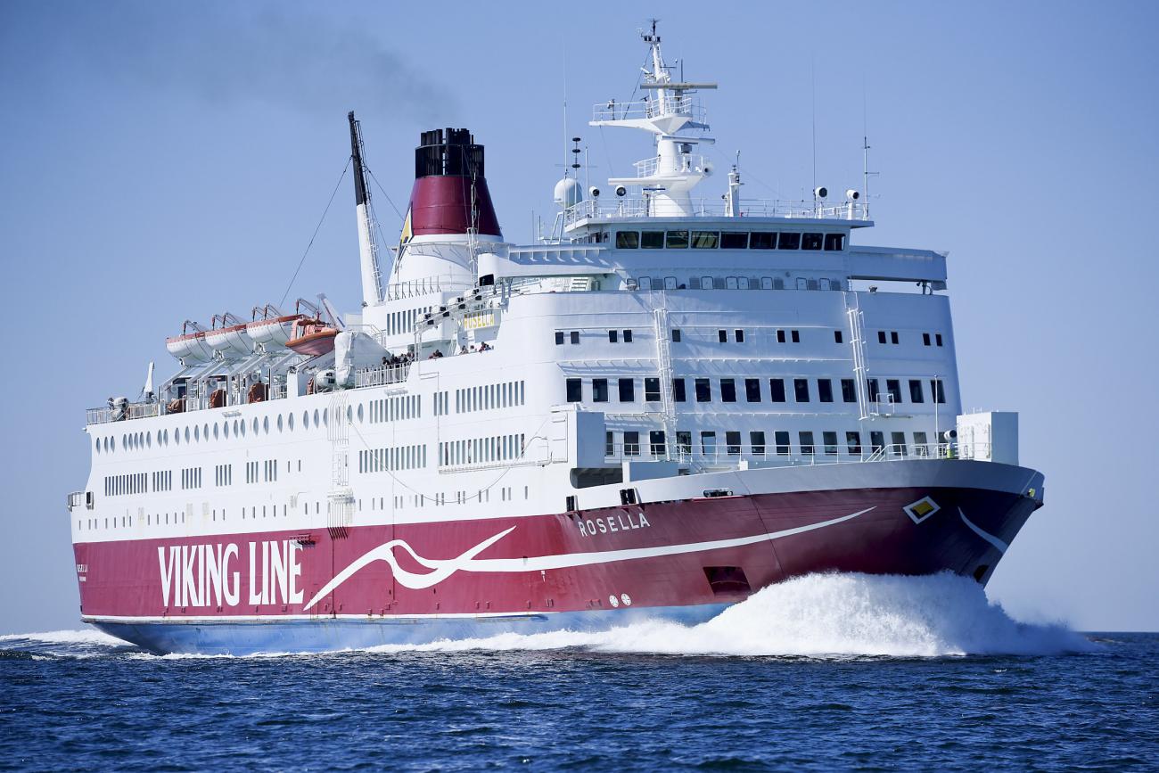  *** Local Caption *** @Bildtext:I fredags började Viking Line kontrollera samtliga resenärers id vid ombordstigning i Stockholm och Kapellskär.@Foto:Foto: Joakim Holmström