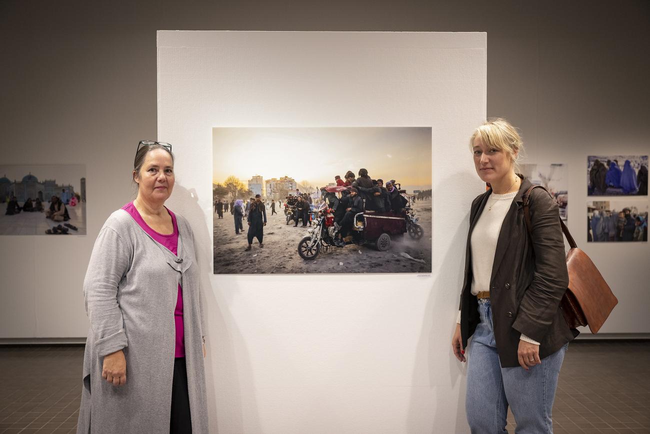 Ålands konsthistoriska museum, Ålands fredsinstitut, utställning av Rauli Virtanen, foto, Afghanistan, Sia Spiliopoulou Åkermark, Liz Lindwall