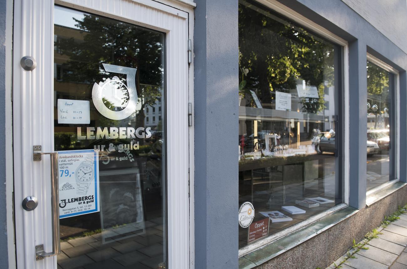Efter nästan 48 år stänger butiken Lembergs ur och guld.