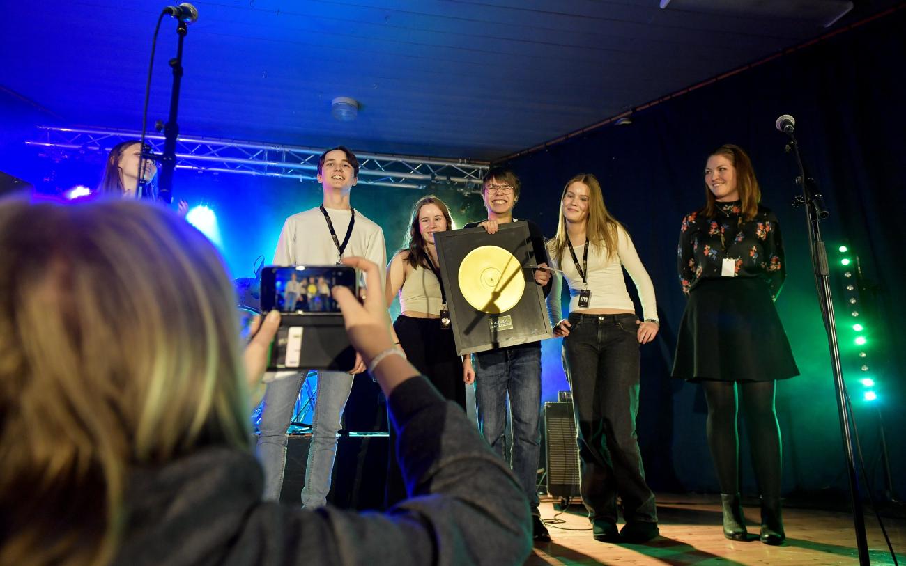 Rasmus Litmid, Lisa Blomberg, Malte Lampela och Anna Lindholm i Gimmick tog hem vinsten. 
