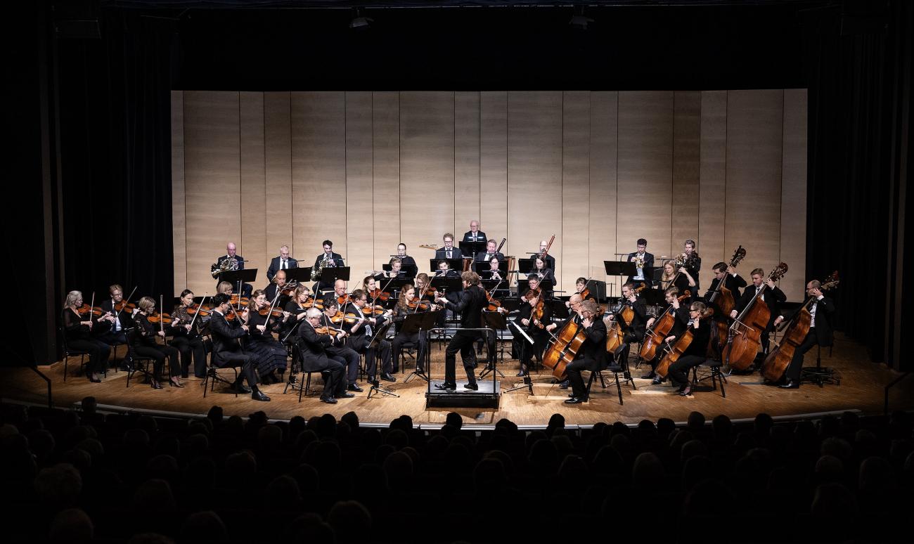 Gävle symfoniorkester inledde med Wolfgang Amadeus Mozarts kända ouvertur ur Don Giovanni. Daniel Eriksson